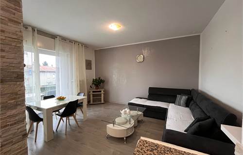 2 locali In Affitto a Sesto Calende